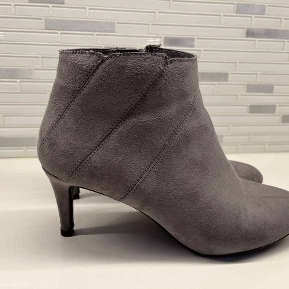 Size 7 grey Adeelah booties - Picture 4 of 5